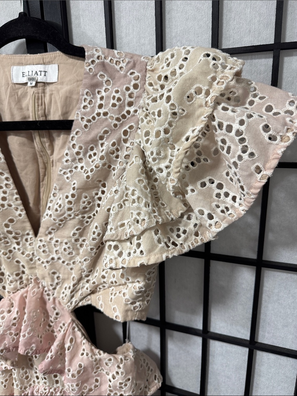 ELLIATT Vacation Gown – Size M - Picture 9 of 16